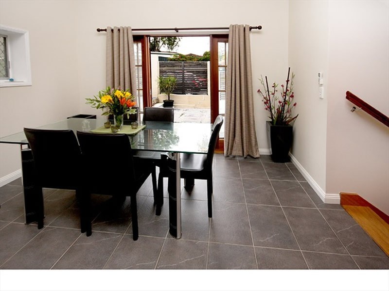 2 Lergessner Street, Biggera Waters QLD 4216