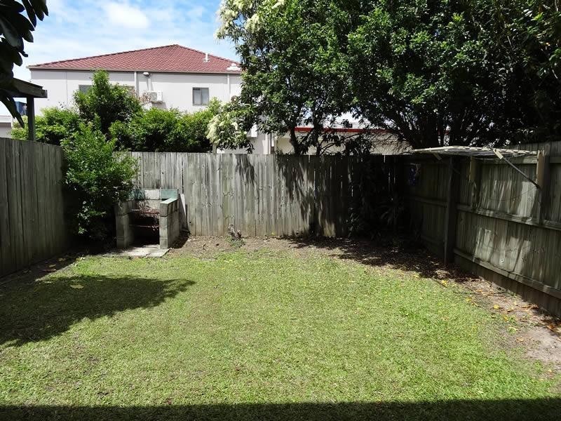 32/469 Pine Ridge Road, Runaway Bay QLD 4216