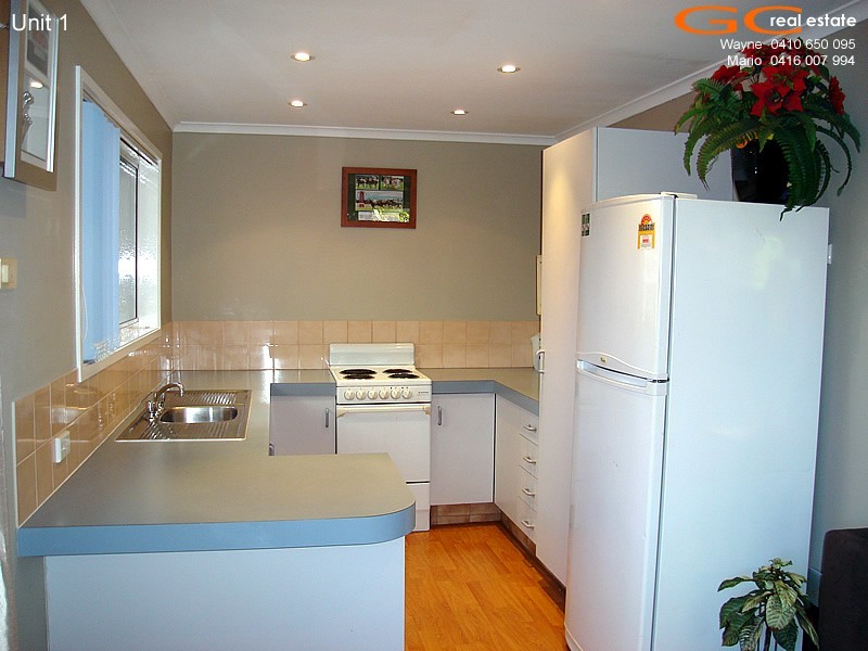 1/37 Milton Avenue, Paradise Point QLD 4216