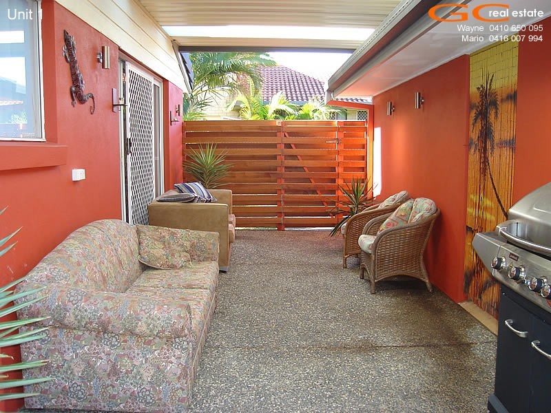 1/37 Milton Avenue, Paradise Point QLD 4216