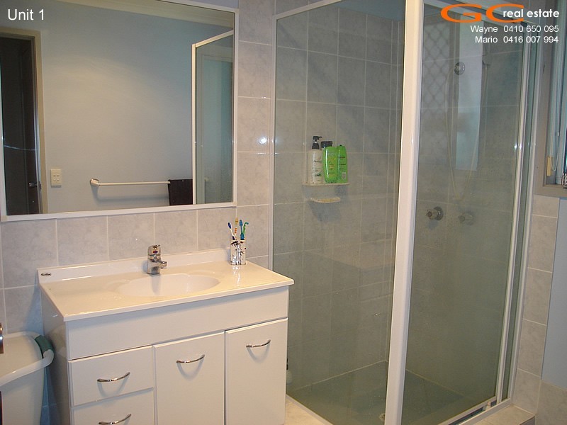 1/37 Milton Avenue, Paradise Point QLD 4216