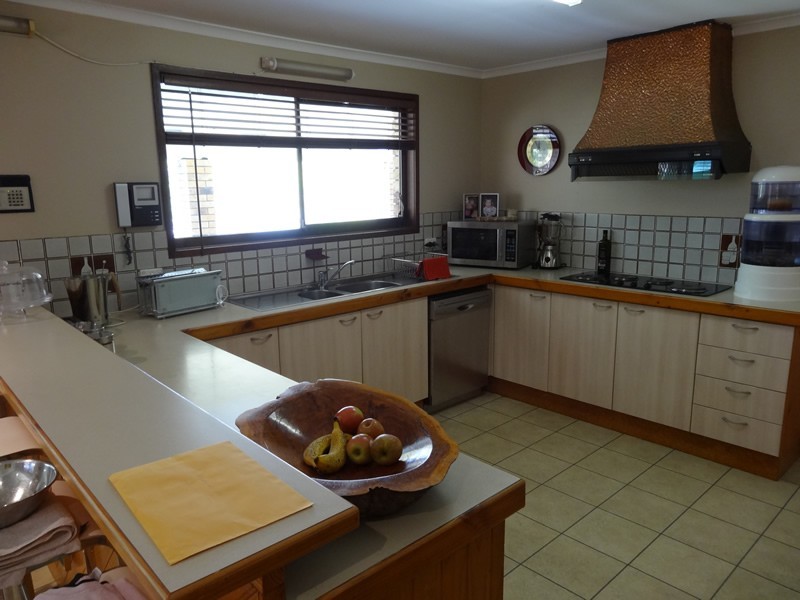 19 Nerang River Drive, Nerang QLD 4211