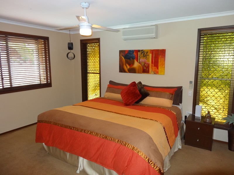 19 Nerang River Drive, Nerang QLD 4211