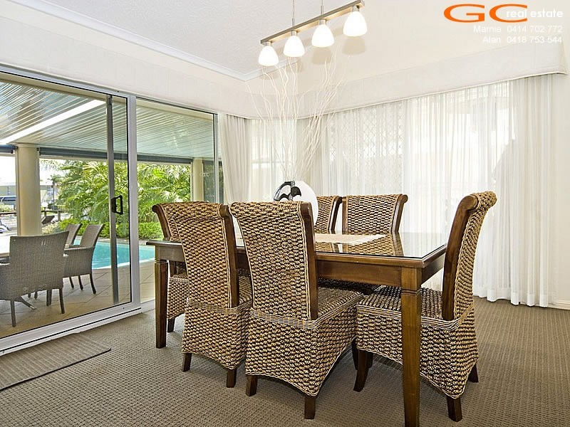 132 Morala  Avenue, Runaway Bay QLD 4216