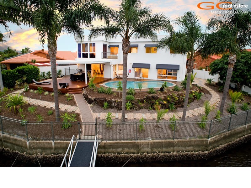 15 Smugglers Place, Runaway Bay QLD 4216