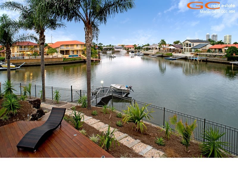 15 Smugglers Place, Runaway Bay QLD 4216