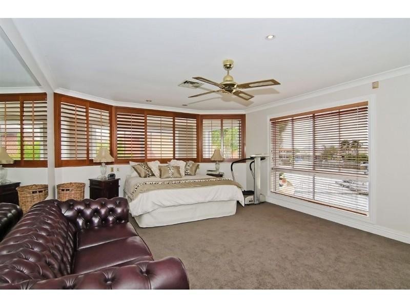 84 Pebble Beach Drive, Runaway Bay QLD 4216