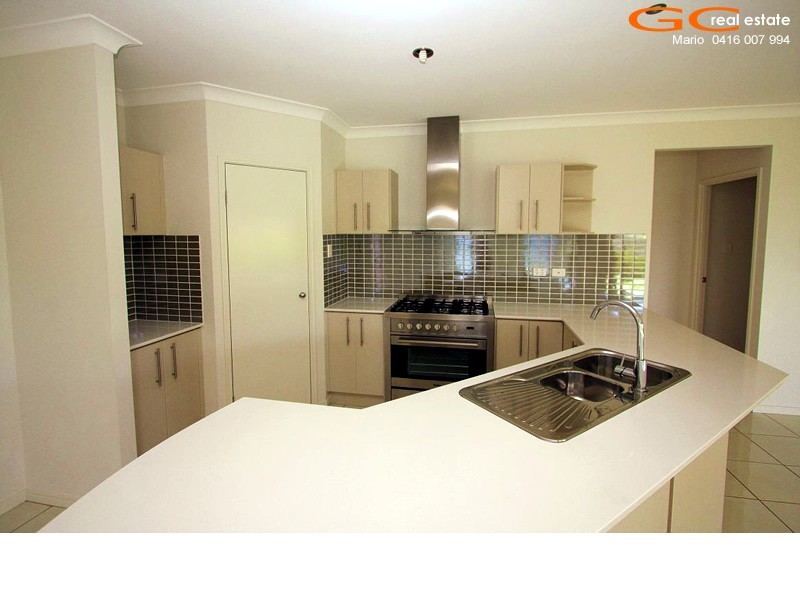 24 Iridium Drive, Hope Island QLD 4212