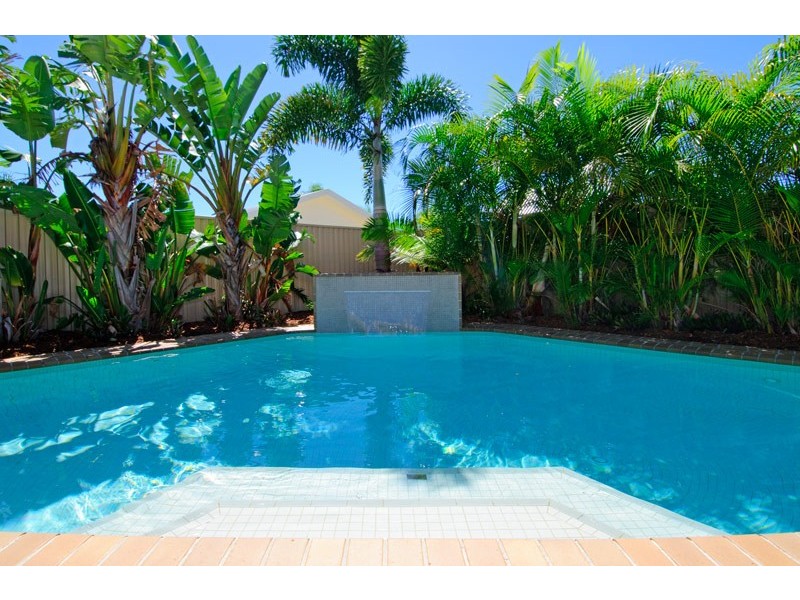 18 Costa Del Sol Avenue, Coombabah QLD 4216