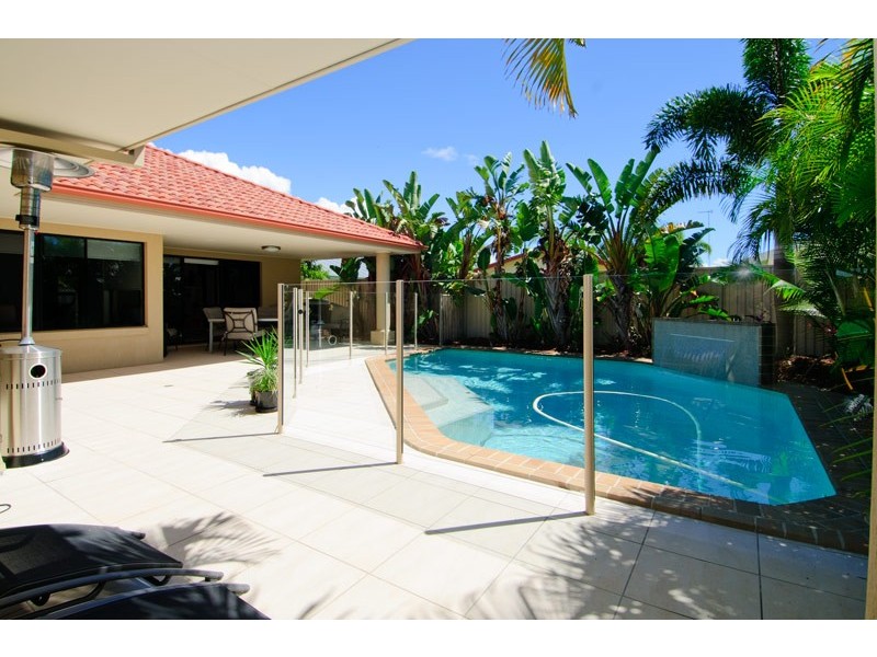 18 Costa Del Sol Avenue, Coombabah QLD 4216