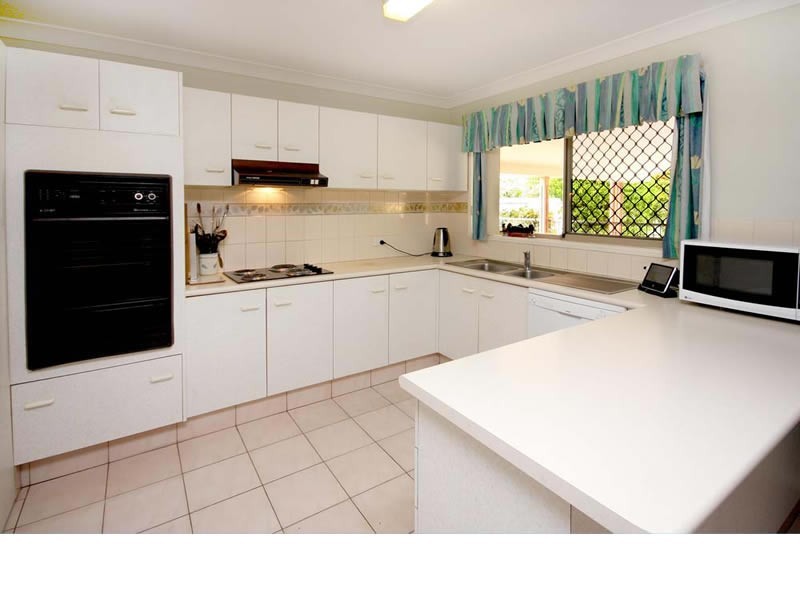 36 Simbai  Street, Runaway Bay QLD 4216