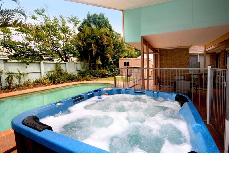 36 Simbai  Street, Runaway Bay QLD 4216