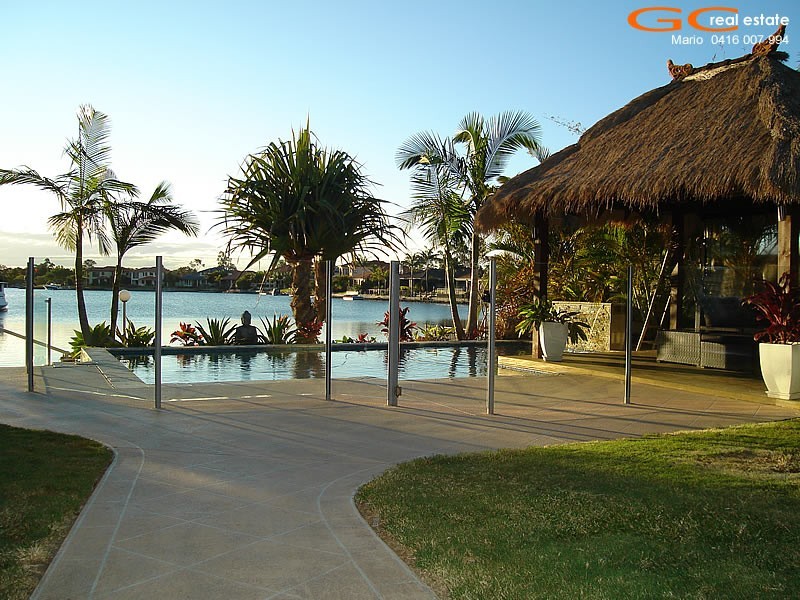 11 Oyster Cove Promenade, Helensvale QLD 4212