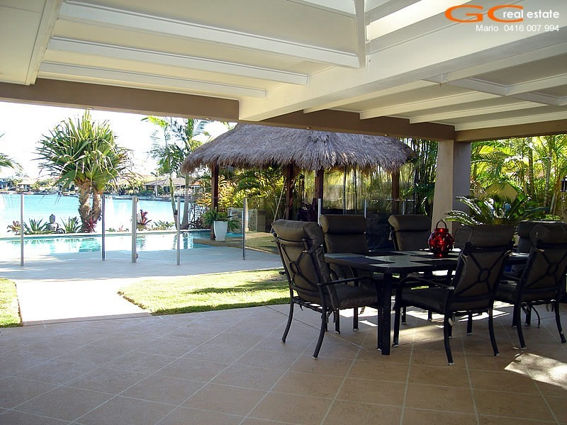 11 Oyster Cove Promenade, Helensvale QLD 4212