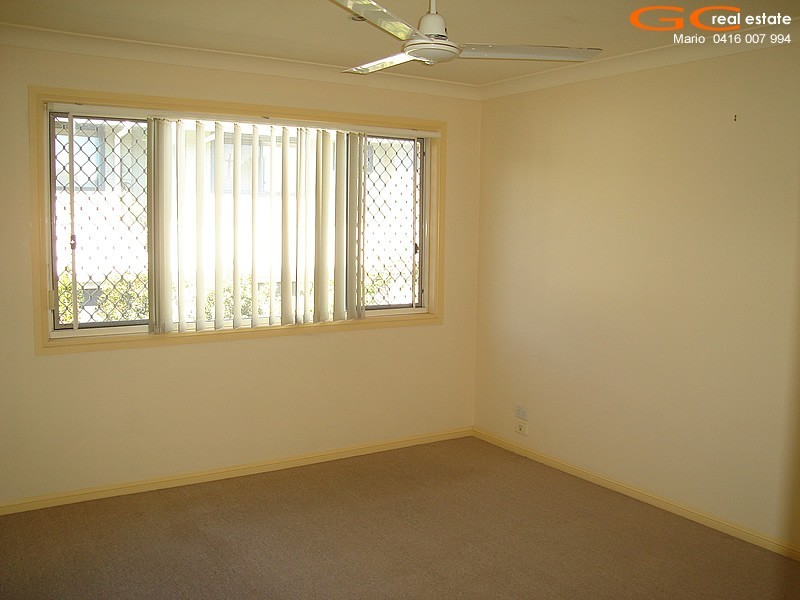 2/113 Pohlman Street, Southport QLD 4215