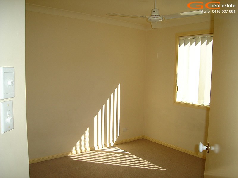 2/113 Pohlman Street, Southport QLD 4215