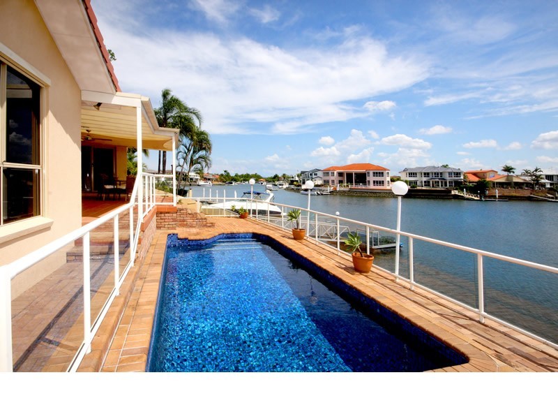 37 Cockleshell  Court, Runaway Bay QLD 4216