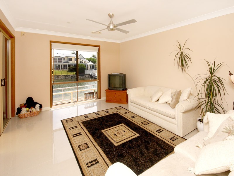 37 Cockleshell  Court, Runaway Bay QLD 4216