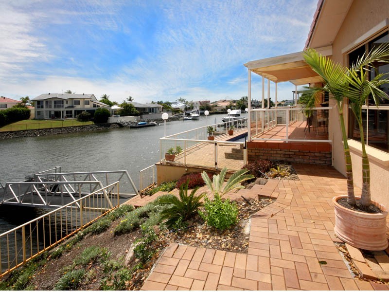 37 Cockleshell  Court, Runaway Bay QLD 4216