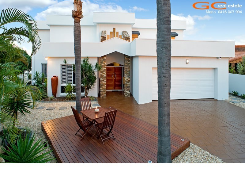 15 Smugglers Place, Runaway Bay QLD 4216