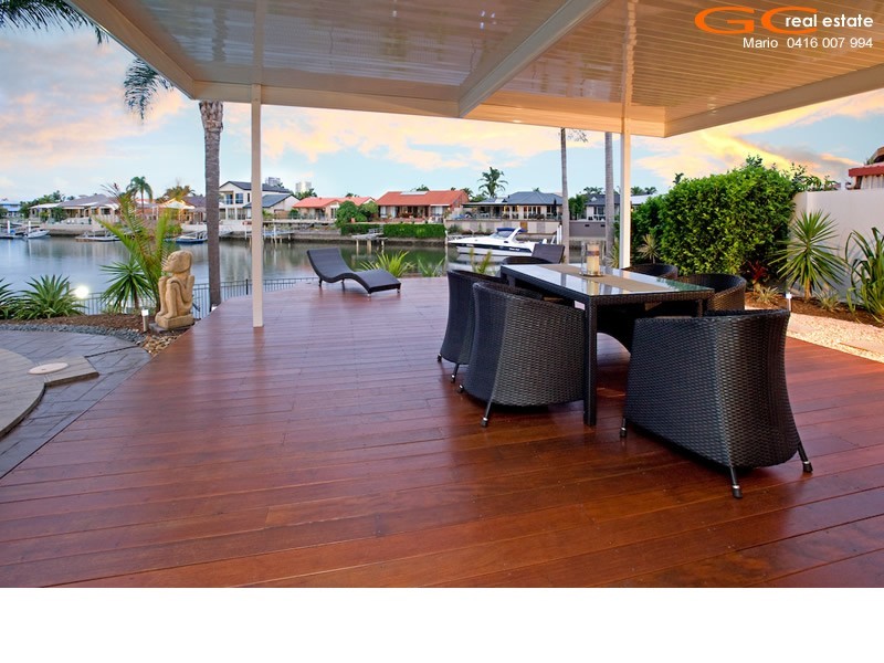 15 Smugglers Place, Runaway Bay QLD 4216