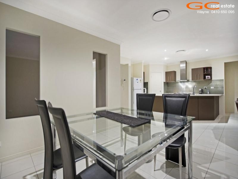 27 Rhodium Crescent, Hope Island QLD 4212