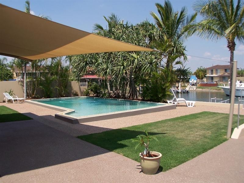 50 Lindsay Parade, Paradise Point QLD 4216