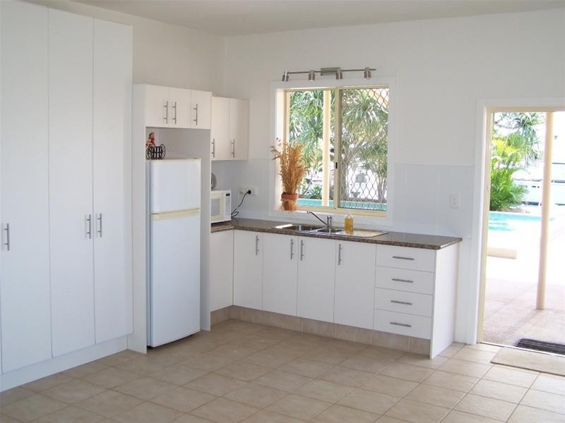 50 Lindsay Parade, Paradise Point QLD 4216