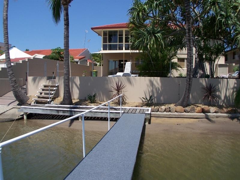 50 Lindsay Parade, Paradise Point QLD 4216