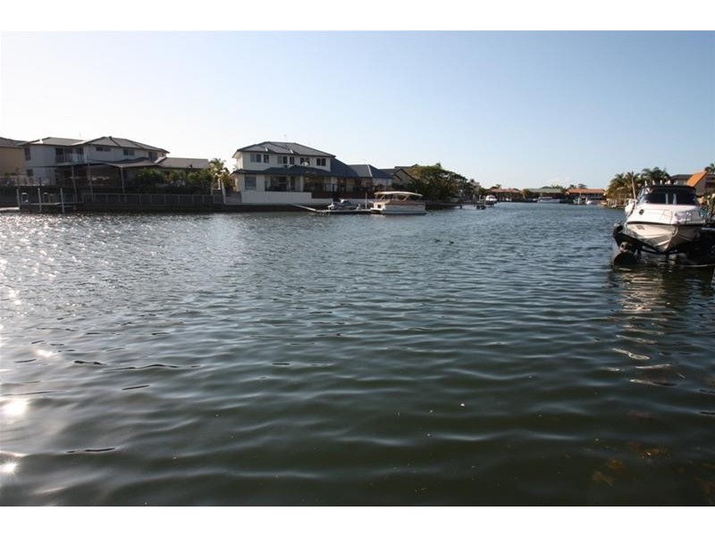 23 Sundance Way, Runaway Bay QLD 4216