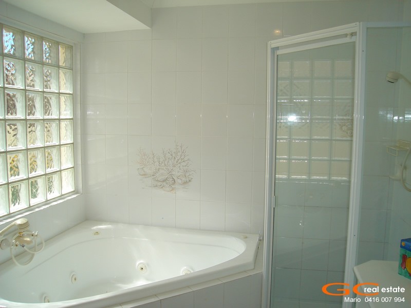 64 Anchorage Way, Runaway Bay QLD 4216