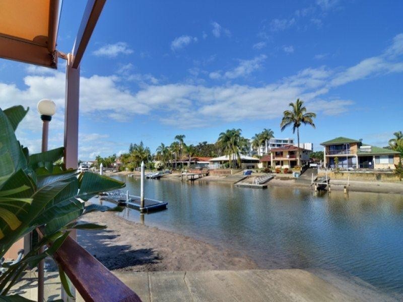 16 Dirk Hartog  Place, Hollywell QLD 4216