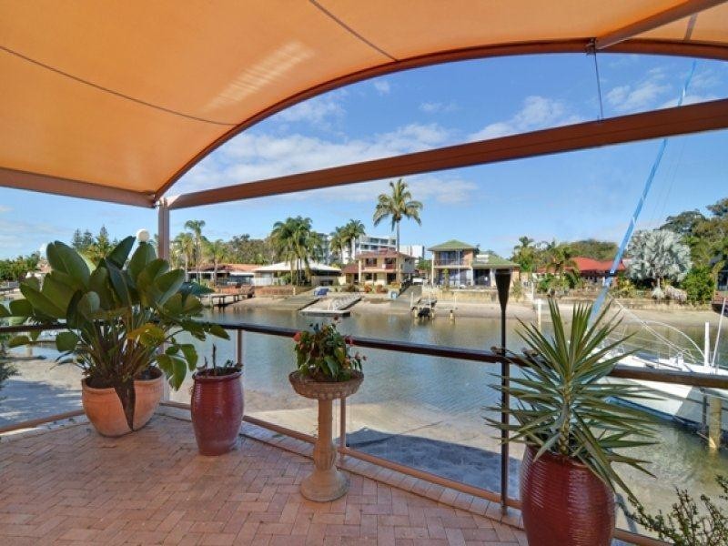 16 Dirk Hartog  Place, Hollywell QLD 4216