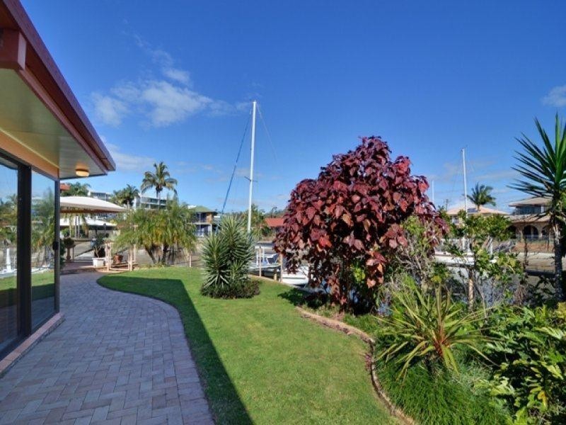 16 Dirk Hartog  Place, Hollywell QLD 4216