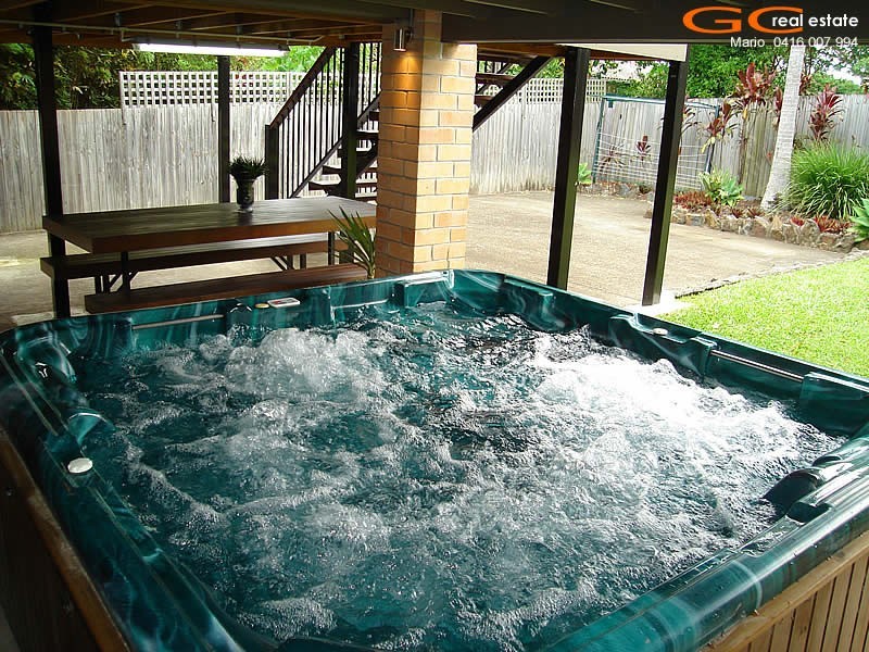 70 Wilson Street, Labrador QLD 4215