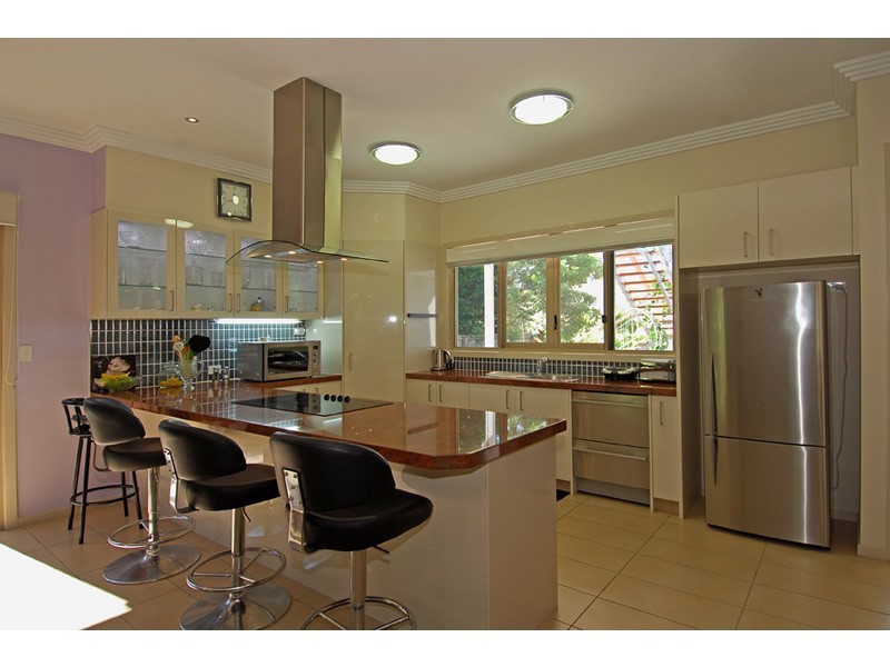 7 Percy Street, Southport QLD 4215