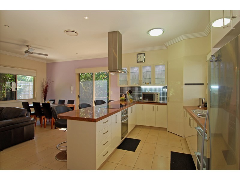 7 Percy Street, Southport QLD 4215