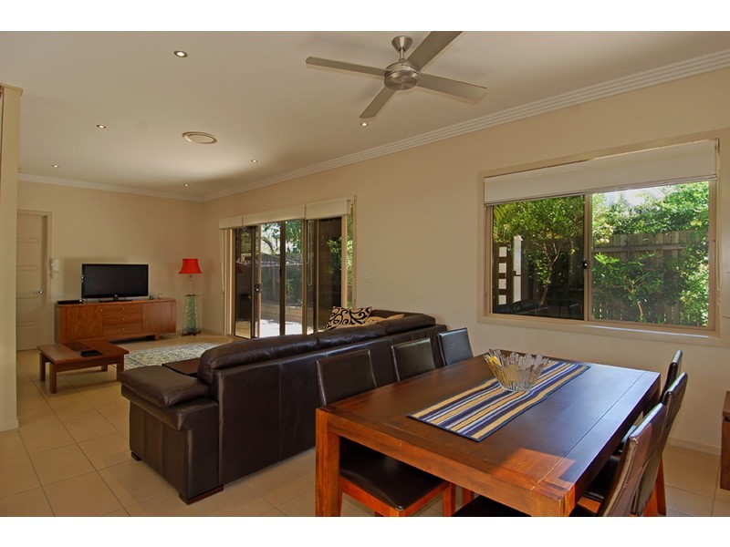 7 Percy Street, Southport QLD 4215