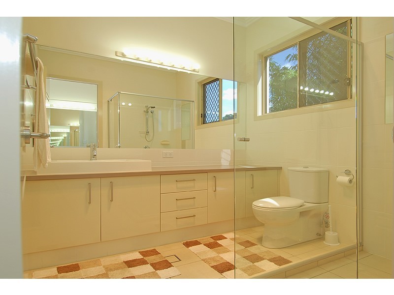 7 Percy Street, Southport QLD 4215