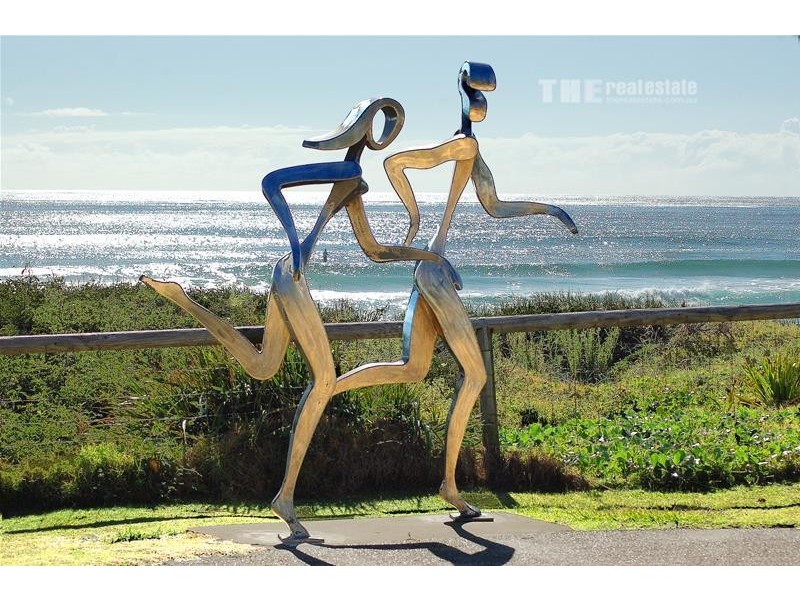 2042 Gold Coast Highway, Miami QLD 4220