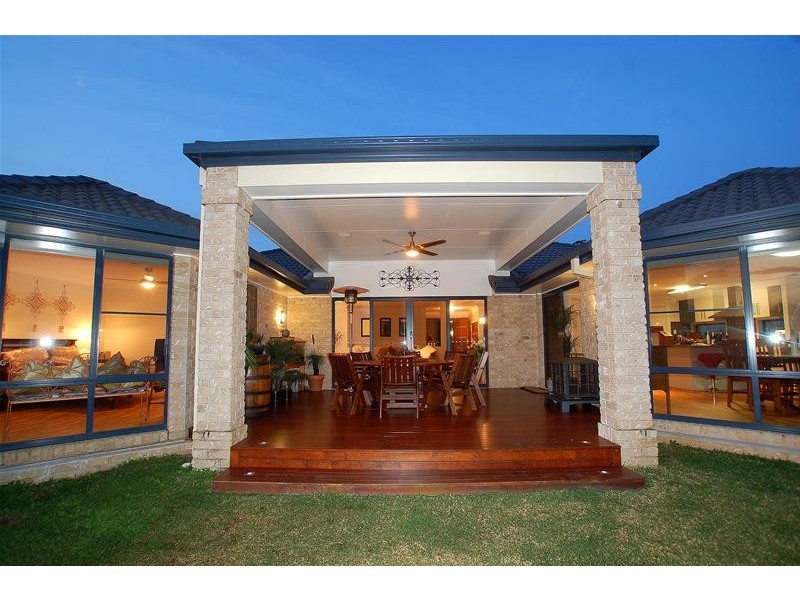 1 Marshall Grove, Bonogin QLD 4213