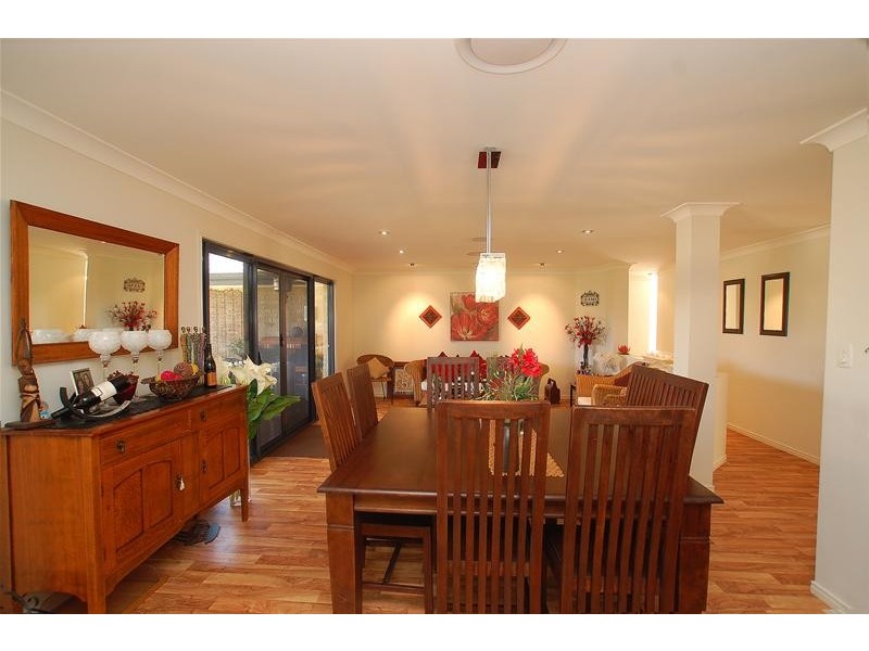 1 Marshall Grove, Bonogin QLD 4213