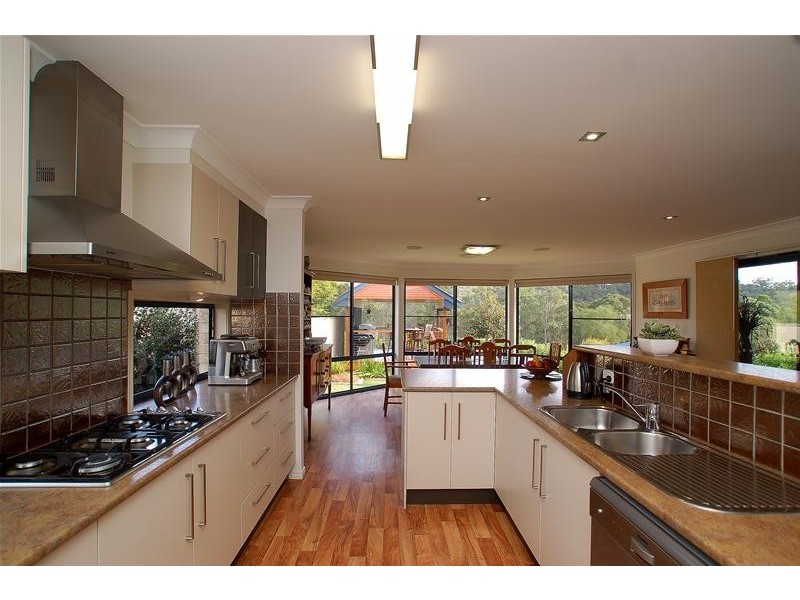 1 Marshall Grove, Bonogin QLD 4213