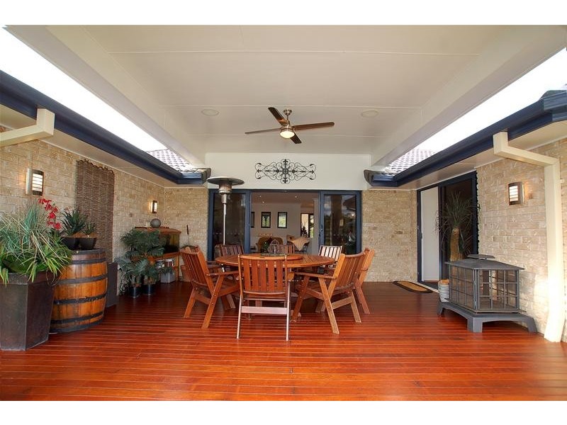 1 Marshall Grove, Bonogin QLD 4213