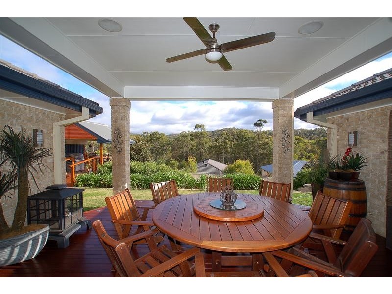 1 Marshall Grove, Bonogin QLD 4213