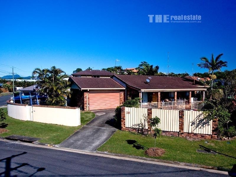 28 Bradley Avenue, Miami QLD 4220