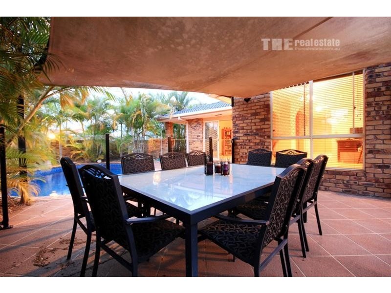 23 Coronet Crescent, Burleigh Waters QLD 4220