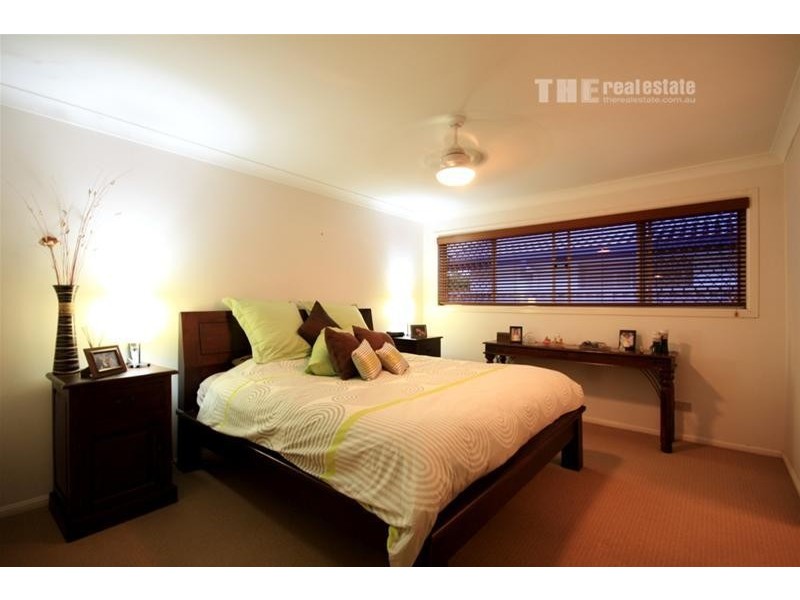 23 Coronet Crescent, Burleigh Waters QLD 4220