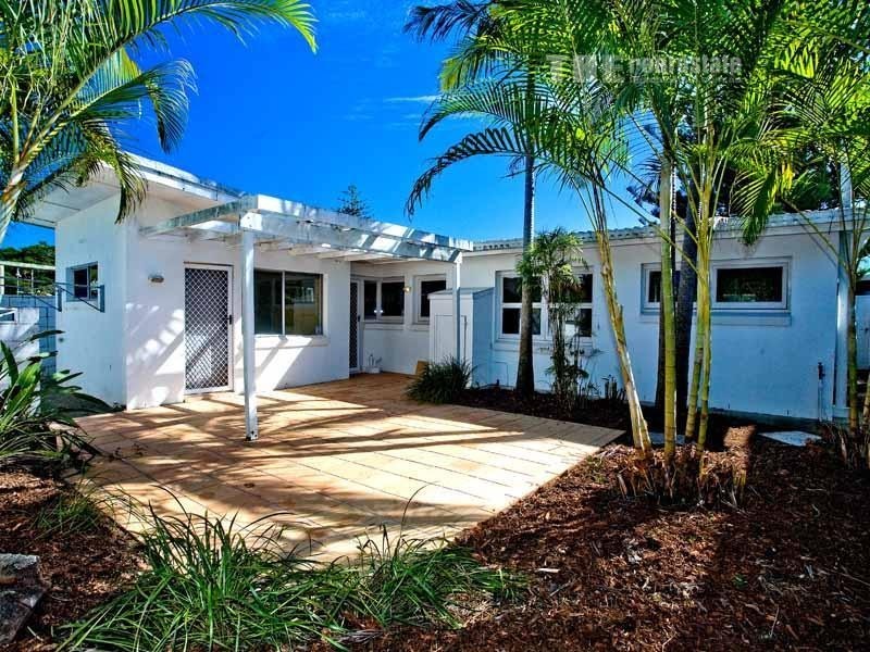 52 Brindisi Avenue, Surfers Paradise QLD 4217