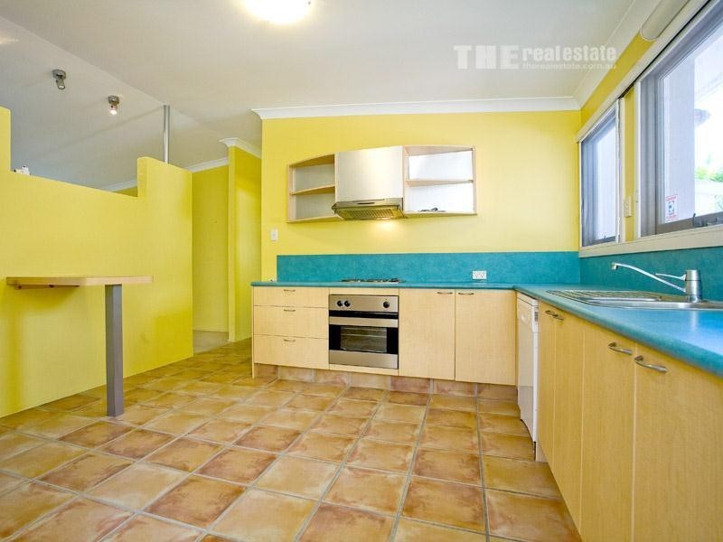 52 Brindisi Avenue, Surfers Paradise QLD 4217